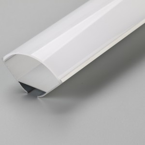 LED-remsa i aluminium extruderad triangelform med klar eller diffusorkåpa