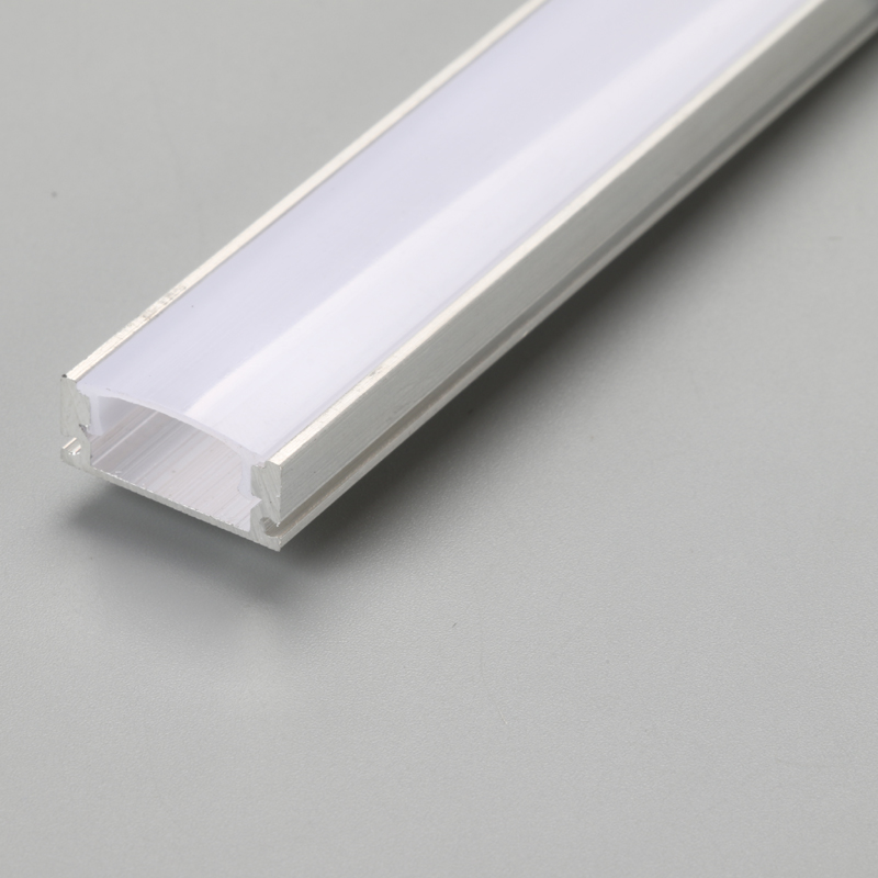 Silver 2m lång LED-remslampa i aluminium